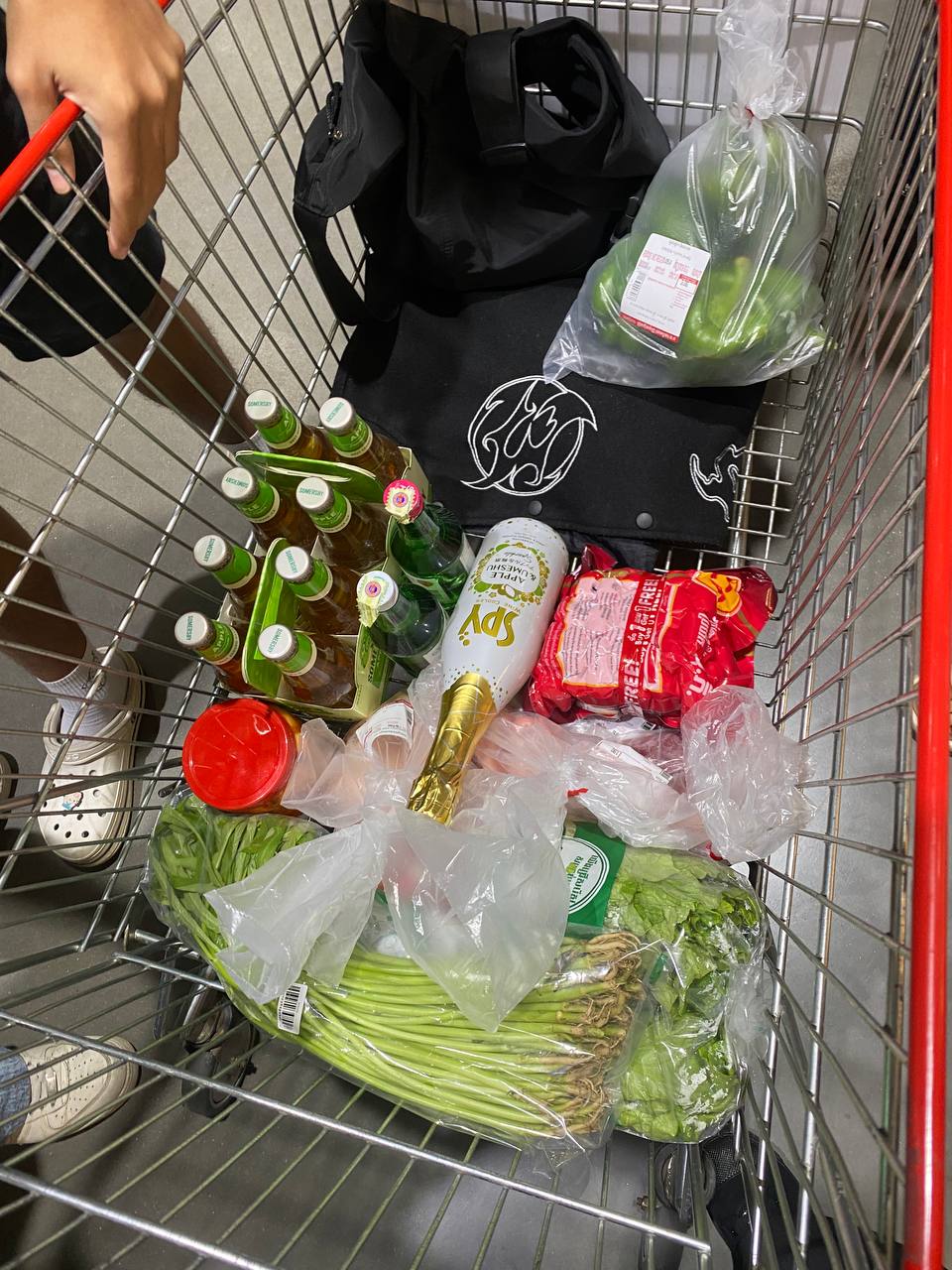 SPY Sparkle Fruit Revolutionizing FMCG Distribution with Da Houg Heng at Makro Cambodia - Image 46